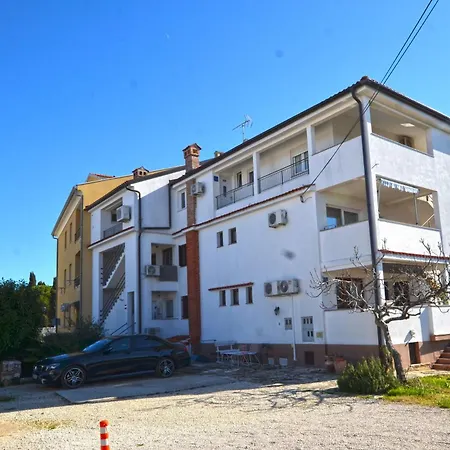 Elsa Apartment *