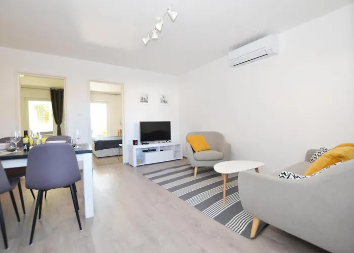 아파트 Elsa 로비니